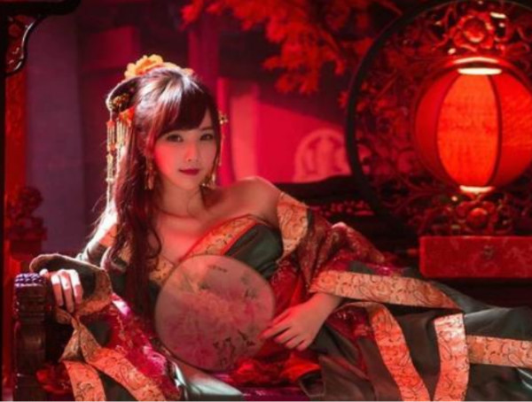 七彩神仙鱼寿命是几年（七彩神仙鱼难养在哪）(七彩神仙鱼能养几年)