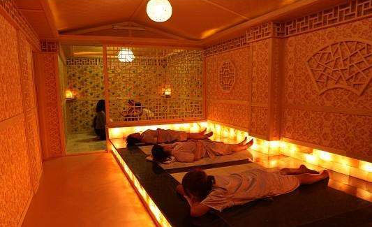 _深圳高空游泳池_深圳楼顶泳池酒店